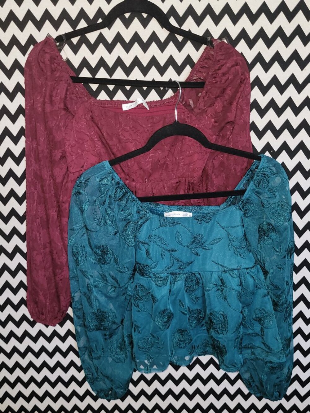 Altar'd State bundle Floral Embroidered Off Shoulder Peasant Crop Tops XS